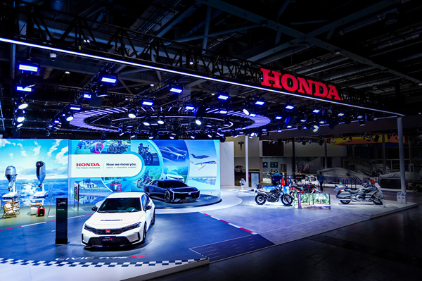 Honda攜多領域產品參展第六屆進口博覽會 &lt;br&gt;采用V型8缸350馬力發動機的新型大型船外機“BF350”中國首展