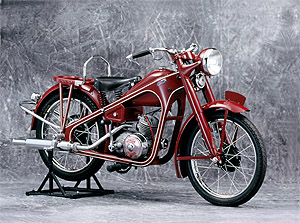 Honda全球摩托車產(chǎn)量累計(jì)突破1億5千萬(wàn)輛-Dream D型